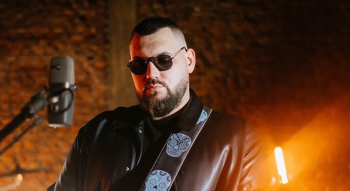 Moment emoționant pentru un tânăr, care interpreta piesa lui The Urs și s-a trezit cu artistul chiar în fața sa, în centrul capitalei: Nu am putut sta deoparte