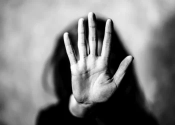 Raport ONU: O femeie este ucisă la fiecare zece minute pe glob