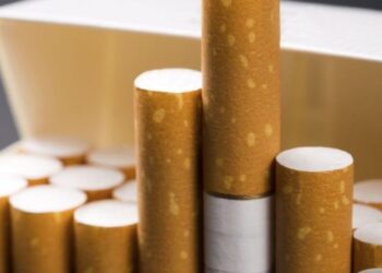 Mai puține locuri pentru fumat și amenzi de până la 15.000 de lei