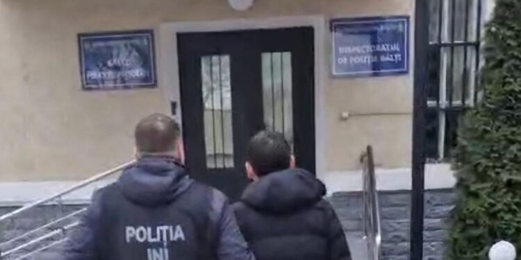 Femeie șantajată cu poze intime de un pușcăriaș în vârstă de 22 de ani, încarcerat la Cricova