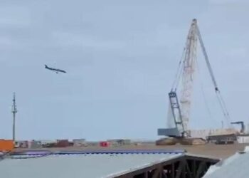 В Казахстане разбился пассажирский самолет