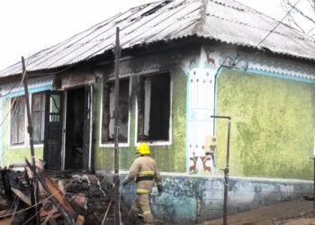 Трое детей чуть не погибли при пожаре в жилом доме в Рыбницком районе