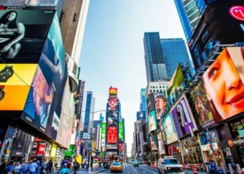 Индустрия рекламы впервые превысит $1 триллион доходов в этом году