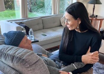 Деми Мур рассказала о тяжелобольном Брюсе Уиллисе