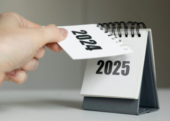 Календарь выходных дней в 2025 году