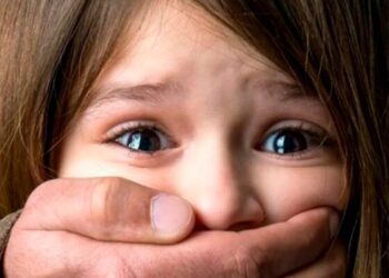 Суд вынес приговор мужчине, который несколько месяцев насиловал 11-летнюю падчерицу
