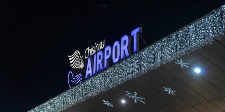 Aglomerație de sărbători, pe Aeroportul Chișinău: 4 recomandări ale Poliției de Frontieră, dacă aveți planificată o călătorie cu avionul