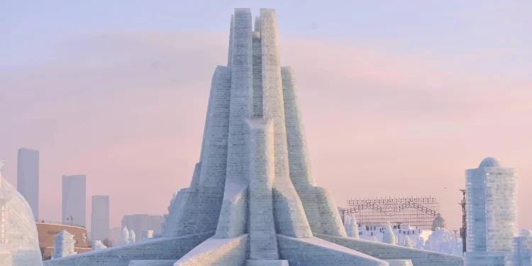 В Харбине открылся 26-й фестиваль «Большой мир льда и снега» и одноимённый тематический парк