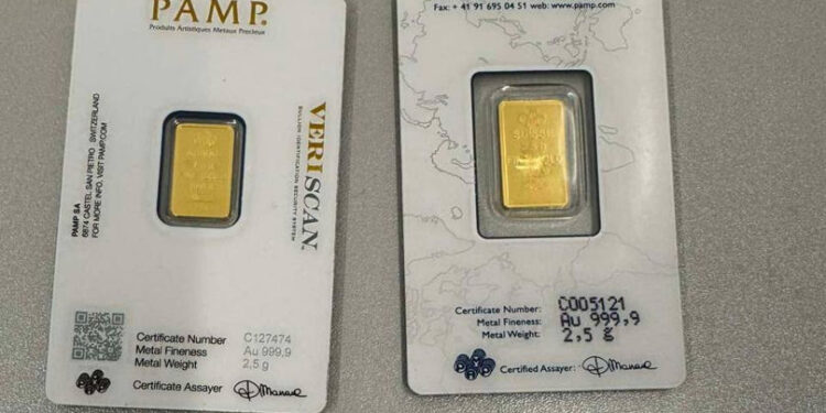 Poliția de Frontieră din Chișinău descoperă lingouri de aur nedeclarate într-un bagaj al unui pasager