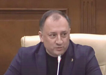 Denis Ulanov: Parlamentul ar trebui să examineze demersul CC privind încălcarea legilor la acordarea de fonduri băncilor