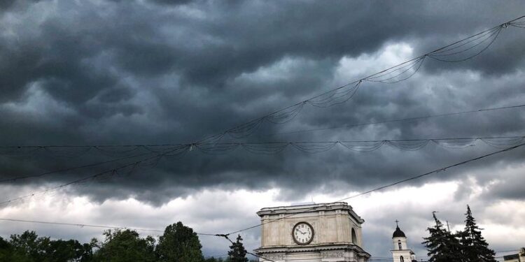 Prognoza meteo: Scădere de temperatură și ploi ușoare în următoarele zile