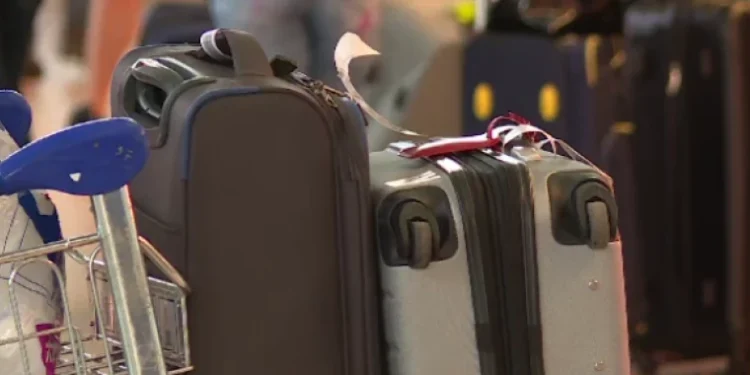 Pasager cu bagaj suspect la Aeroport: Ce încerca să transporte în Marea Britanie