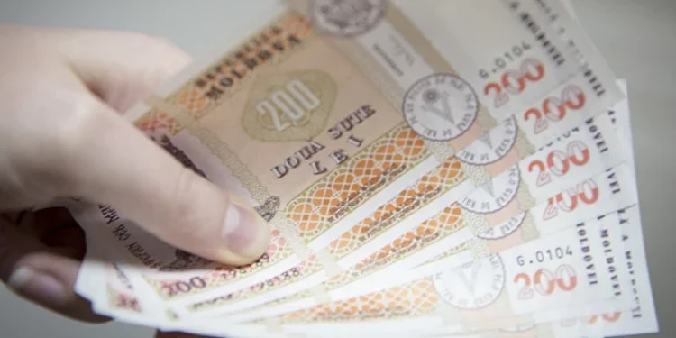 Каждый четвертый работник в Молдове получает менее 7 тысяч леев в месяц