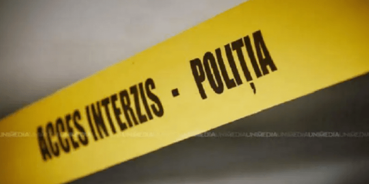 O femeie ar fi fost ucisă într-un apartament din capitală: Cadavrul, descoperit cu multiple leziuni, iar poliția a reținut un presupus suspect
