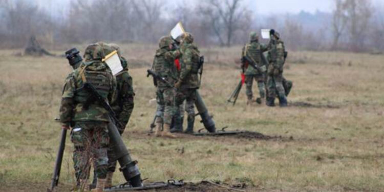 Trageri de luptă și tehnică militară pe drumuri în mai multe localități din Moldova