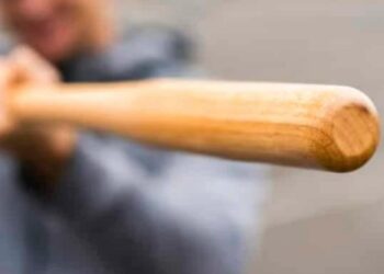 Conflict, la beție, transformat în omor. Un tată și-a ucis fiul cu o bâtă