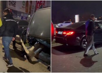 Accident pe viaduct: Un BMW și o Honda implicate, una dintre mașini s-a răsturnat după impact cu parapetul metalic