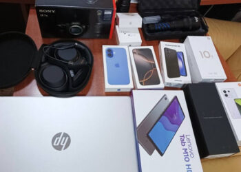 Control vamal la Cahul: Tânăr prins cu telefoane, laptop și gadgeturi nedeclarate