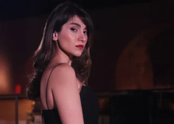 Иранская певица дала онлайн-концерт, за который ей грозит многолетнее тюремное заключение