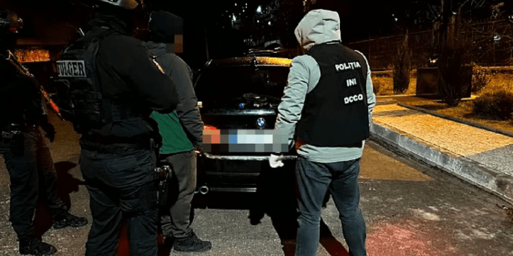 Grup infracțional specializat în contrabandă cu droguri, destructurat în Chișinău