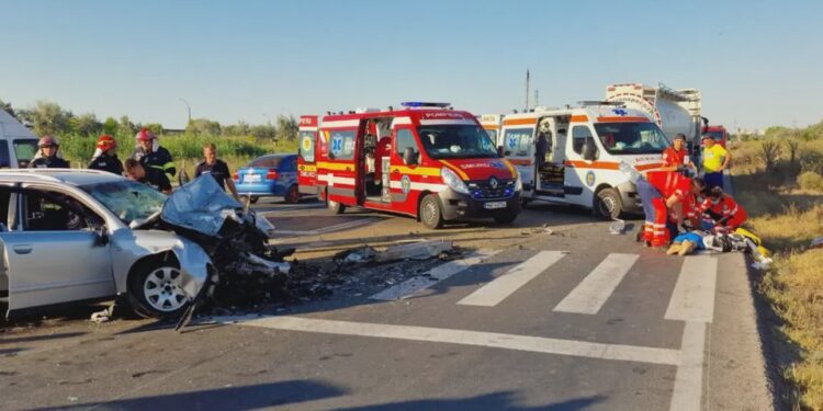 Accident pe teritoriul României: Autocisternă și autoturism din R. Moldova implicate într-o coliziune