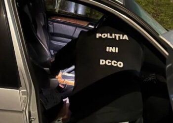 Un presupus membru al unei organizații criminale, reținut pentru șantaj și fraudă de 9000 de euro
