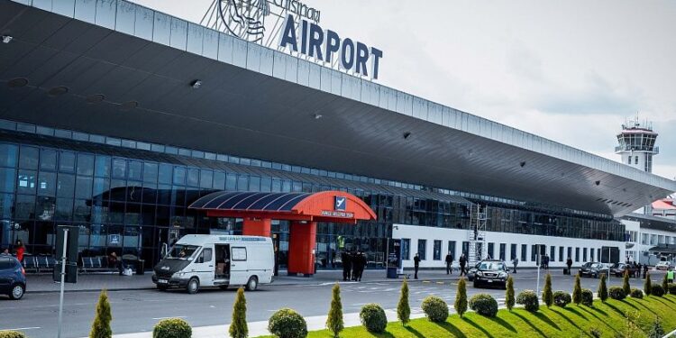 Incidente violente pe Aeroportul Chișinău: Poliția de Frontieră intervine după comportamente agresive ale pasagerilor
