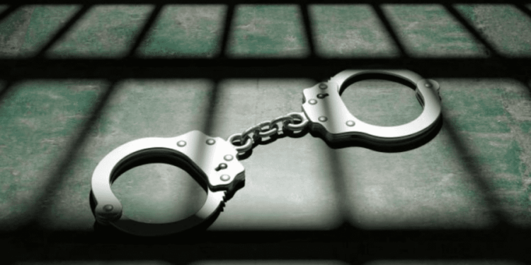 Amendă de 125.000 de lei și 2 ani de închisoare cu suspendare pentru corupție pasivă