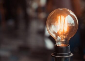 Deconectări programate de lumină pe 2 decembrie – vezi zonele afectate