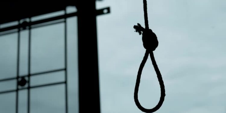 В канун Рождества на чердаке дома нашли тело 36-летнего мужчины