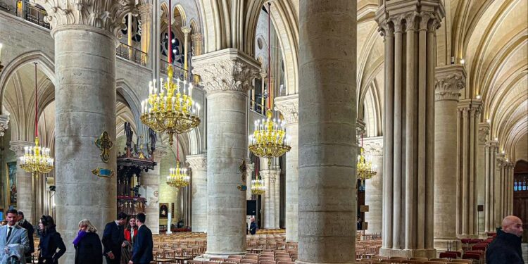 Notre-Dame de Paris sărbătorește Crăciunul după cinci ani de restaurare