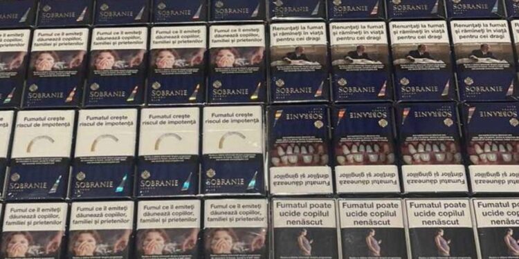 S-a pornit la Londra, dar „a uitat” că are în bagaj 170 de pachete cu țigări. Vameșii le-au găsit ascunse în valiză