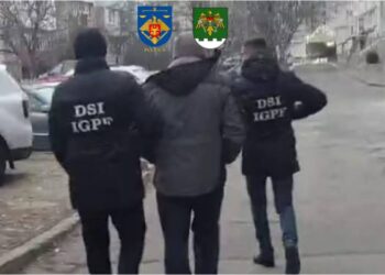 Un bărbat certat cu legea, reținut după ce a încercat să dea mită unui polițist de frontieră. Pentru ce „serviciu”
