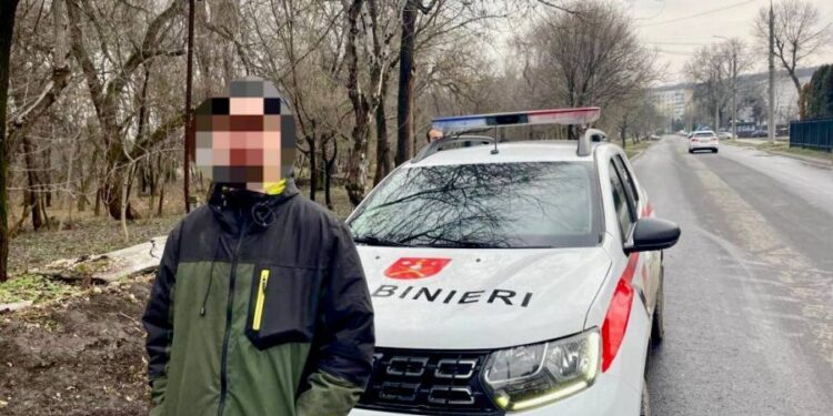 Tânăr din Chișinău, reținut de carabinieri. Era căutat pentru comiterea unei infracțiuni