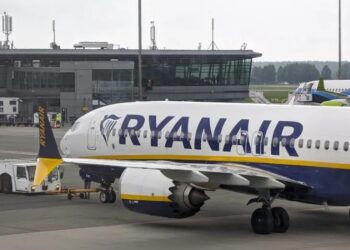 Două avioane cu sute de oameni la bord au cerut să aterizeze de urgență pe Otopeni în mai puțin de o oră. Unul abia decolase