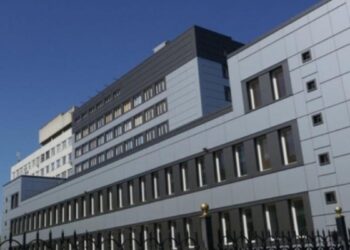 Скончался на больничной койке: В Кишиневе в новогоднюю ночь мужчина упал с высоты на строительном объекте