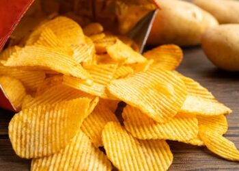 Партию чипсов Lay’s отозвали в США из-за смертельно опасных аллергенов