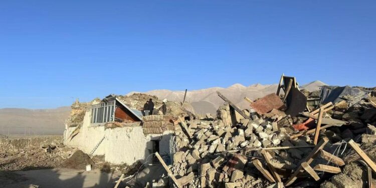 В Тибете произошло землетрясение магнитудой 6,8. Погибли более 50 человек