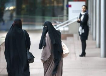 В Италии инициируют запрет мусульманской одежды, закрывающей лицо