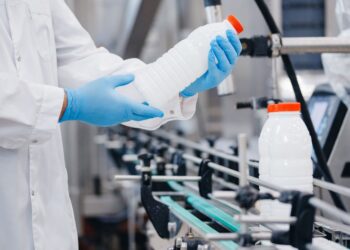 ЕС запретил использовать бисфенол А в упаковках для продуктов питания