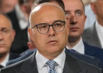 Премьер-министр Сербии подал в отставку на фоне протестов