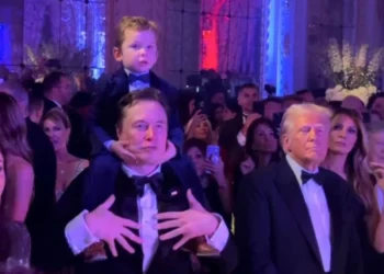 Трамп и Маск станцевали на Новый год