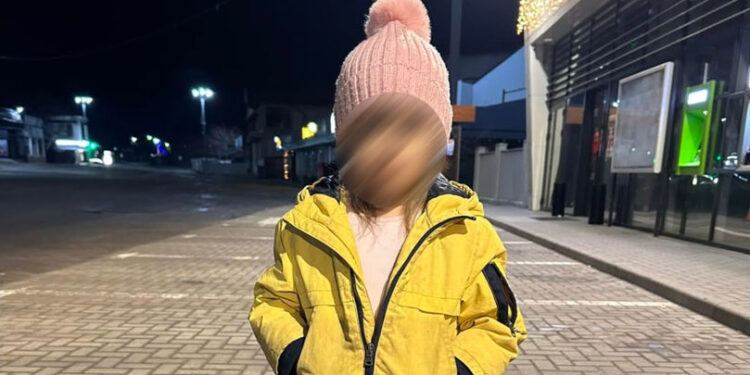 В Бачой нашли девочку: рядом с ней не было родителей. Что об этом говорят в полиции?