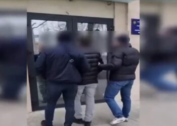 Bărbat reținut pentru furturi din buzunare în transportul public din Chișinău