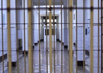 Ofițer din Chișinău condamnat la închisoare pentru corupere pasivă și extorcarea de bani