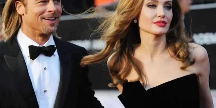 Divorțul Angelinei Jolie și al lui Brad Pitt este oficial: După opt ani de procese, căsătoria lor se încheie