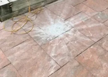 Meteorit căzut în Canada: Prima înregistrare video cu sunetul impactului unui corp ceresc