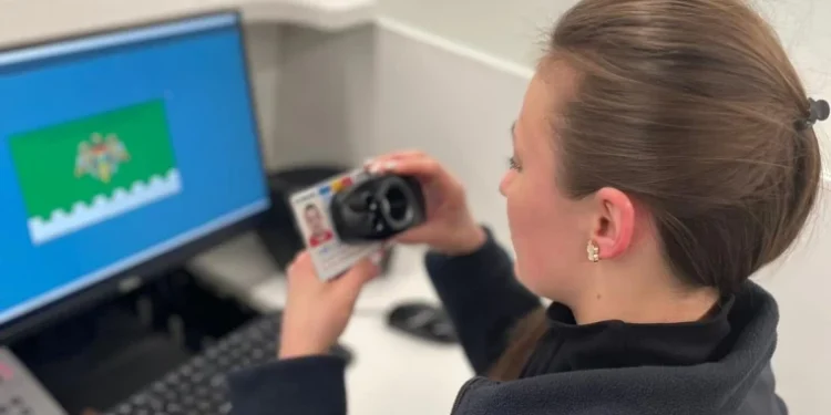 Poliția de Frontieră a identificat două permise cu indici de falsificare