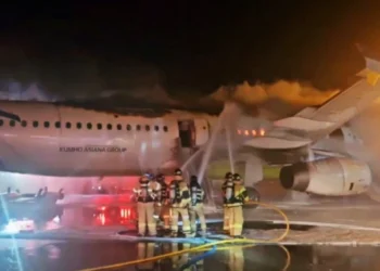 Incendiu pe pista Aeroportului Internațional Busan: 176 de persoane evacuate