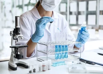 Guvernul a aprobat majorarea tarifelor pentru serviciile contra cost în domeniul sănătății publice